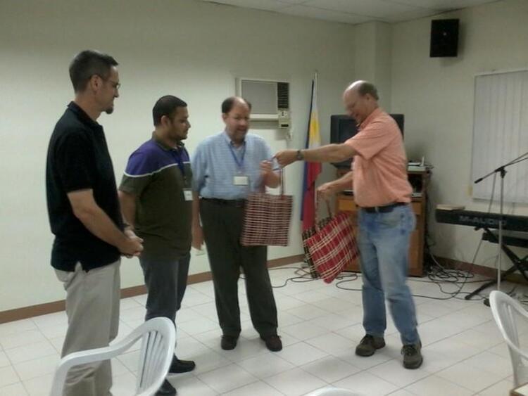 Pegbegay (Token of Gratitude) tu nga mikpitulu megbaal Wibsayt.