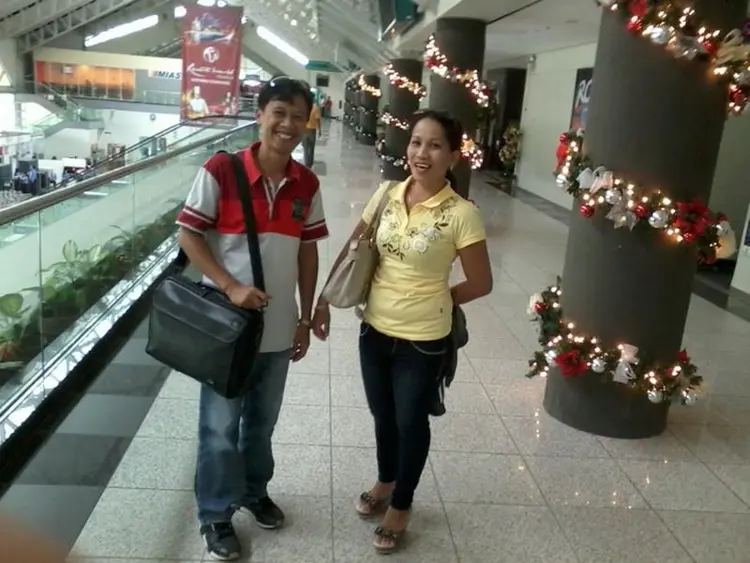 @Davao Airport with my wifie